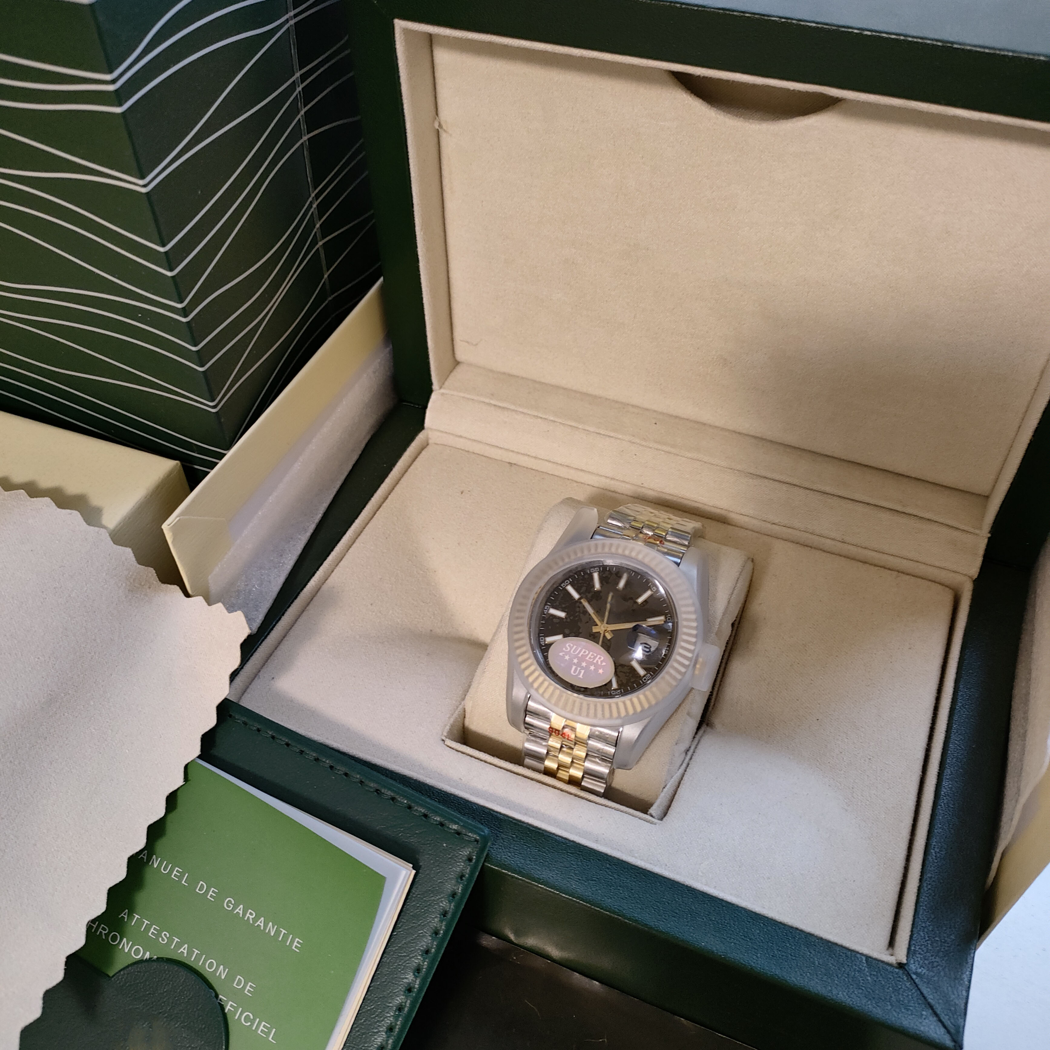 

Super Watch U1 Factory Version Two-tone Gold New Jubilee Strap 904L Steel 2813 Automatic Movement Wristwatch 41mm Black Dial Sapphire Glass Men Watches Original Box, Original box certificate