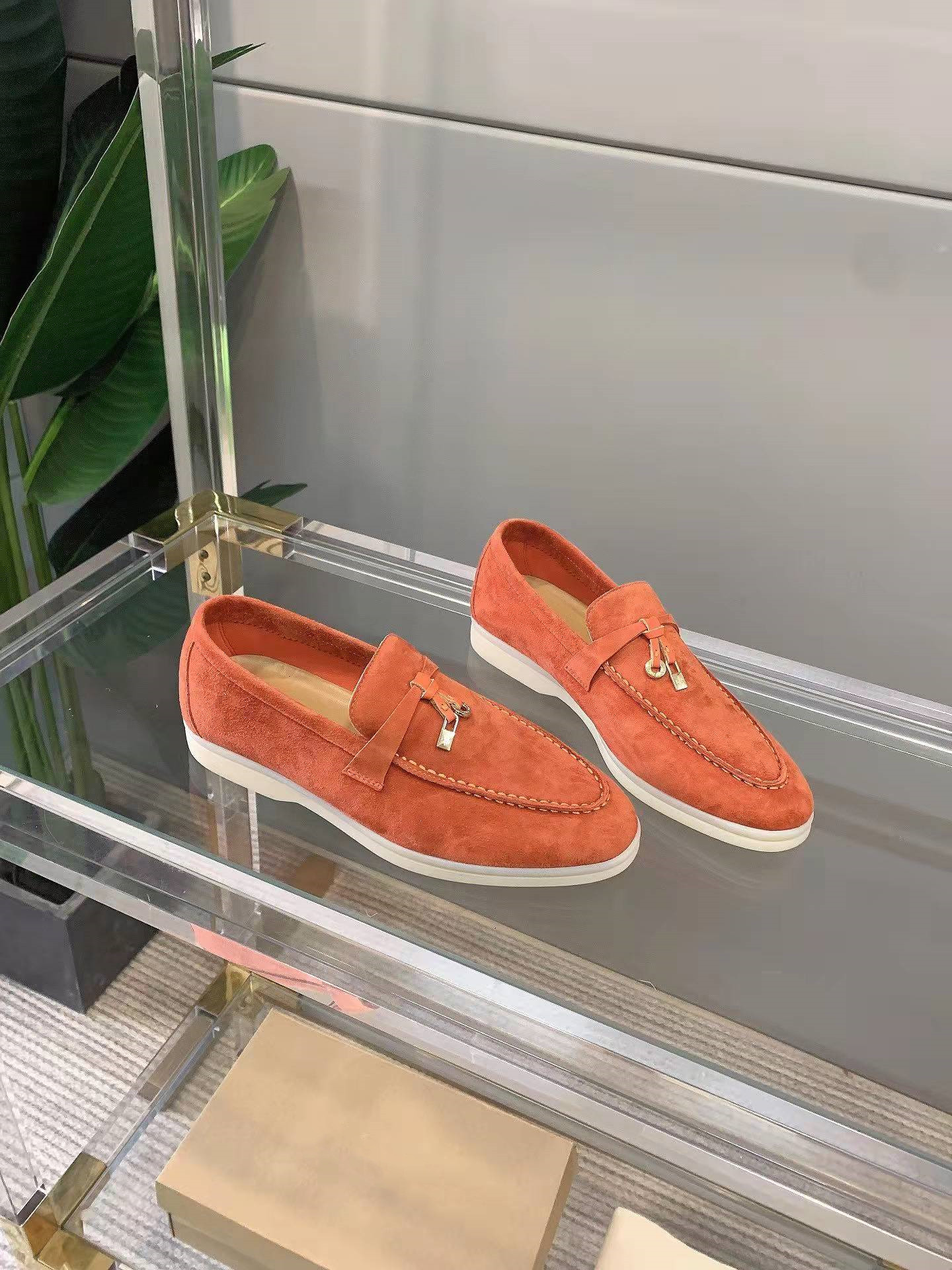 

Designer Loafers Men and Women Dress Shoes Luxury Summer Charms Walk Moccasin Suede Calfskin Flat Heel Almond Shape Toes EU35-46 With Box Wedding Casual, 10