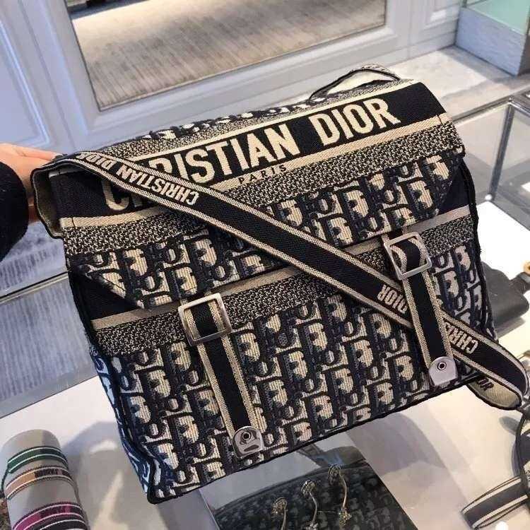 

Hua Di Camp Messenger Bag Zlh, Red