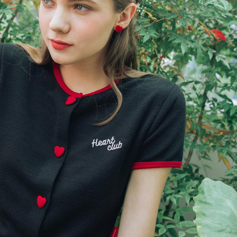 

2021 New Summer Heart Buttons Womens Blouses France Elegant Short Sleeve Embroidery Knitted Cotton Women's Tops Shirts Clothing F76q, White