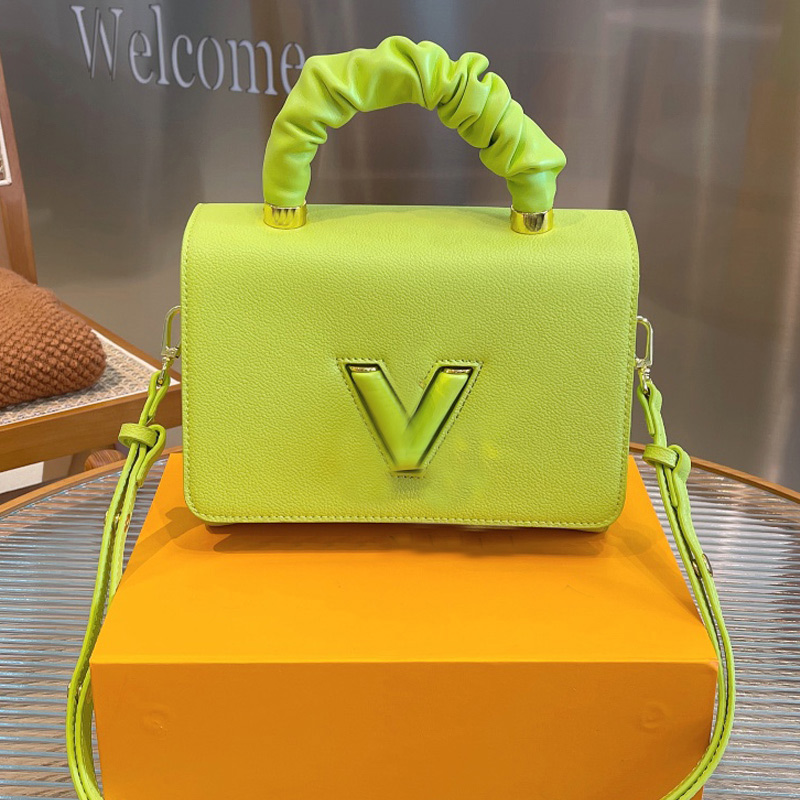 

Twist Mm Handbag Crossbody Bag Genuine Leather Classic Letter Scrunchie Handle Flap Messenger Bags Detchable Shoulder Strap Gold-color Hardware, 19*8*13cm