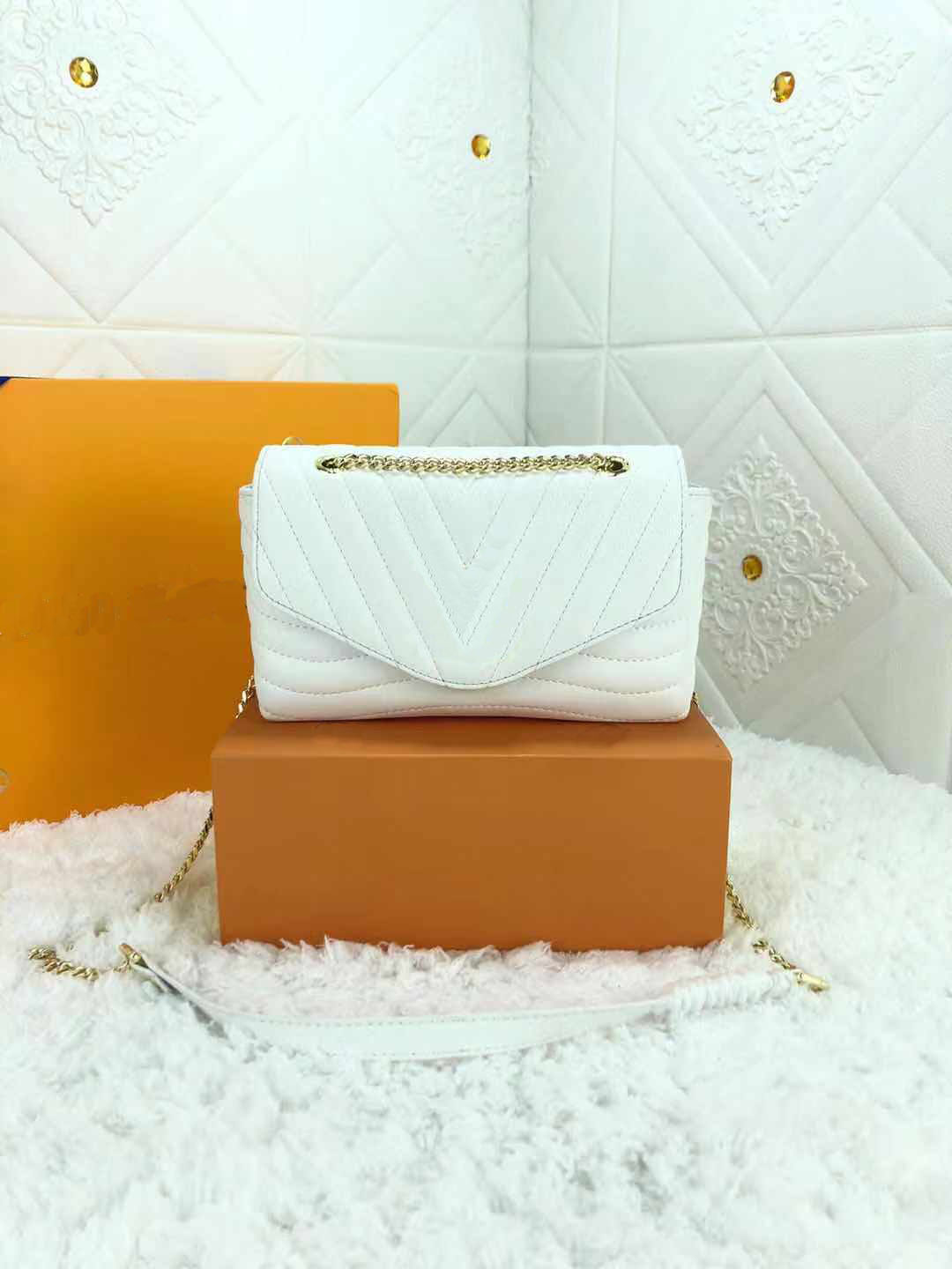 

Luxurys Designers Bags, 5 styles shoulder bag, handbag, Crossbody, pochette ,Made of genuine leather,Interior open pocket,117