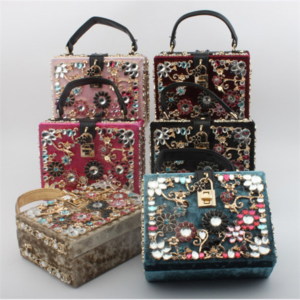 

Factory wholesale women bag fashion handbag with diamonds elegant flannel dinner bags sweet and fresh pearl handbags withs diamondss, Black(boutique box)