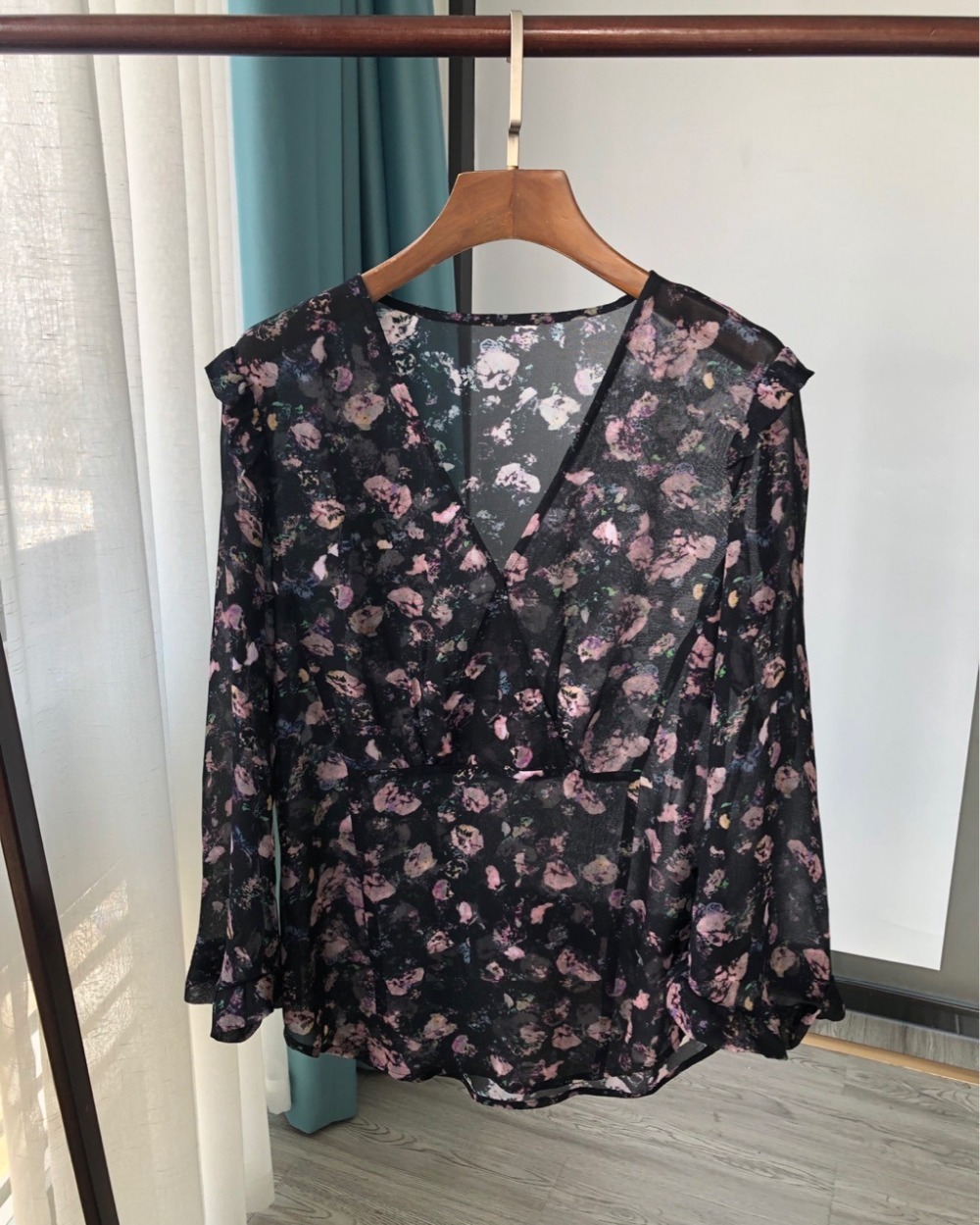 

2021 New Camisa Feminina Com Decote Em v Floral Estampado Nove Quartos Manga Blusa Doce Senhora Topo L3v1, Black