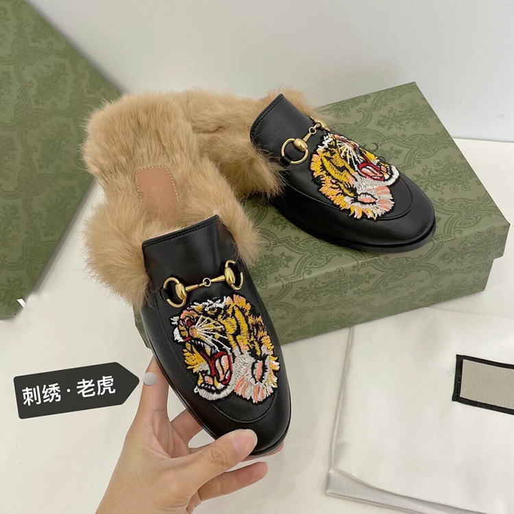 

Fur Wool Women Slippers Mens Loafers Genuine Leather Cowhide Sandals Slide Espadrilles Loafer Casual Shoes Metal Flip Flops Lace Velvet Lazy, Black