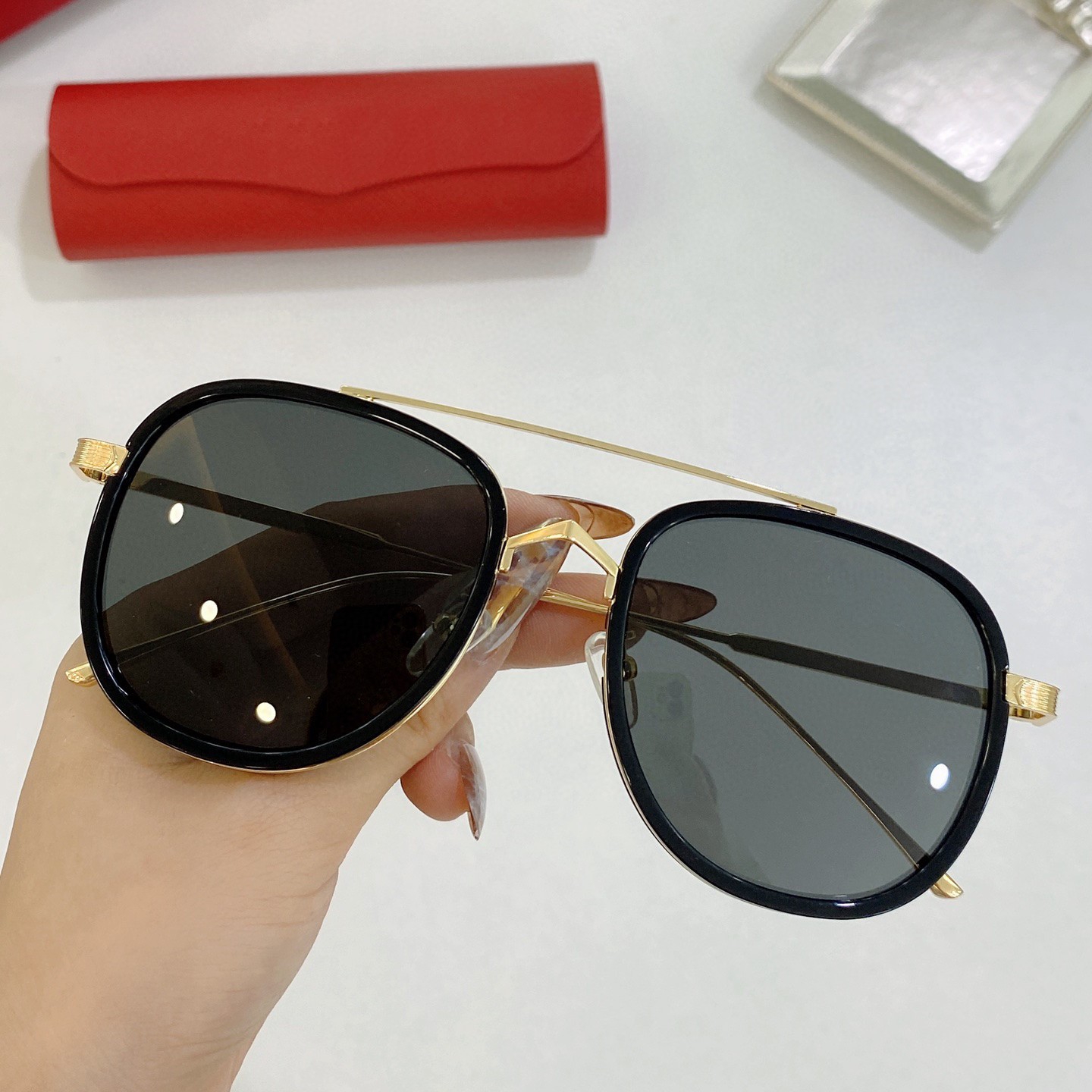 

Sunglasses For Men and Women Summer style 0251S Anti-Ultraviolet Retro Plate Metal Oval Full Frame fashion Eyeglasses Random Box