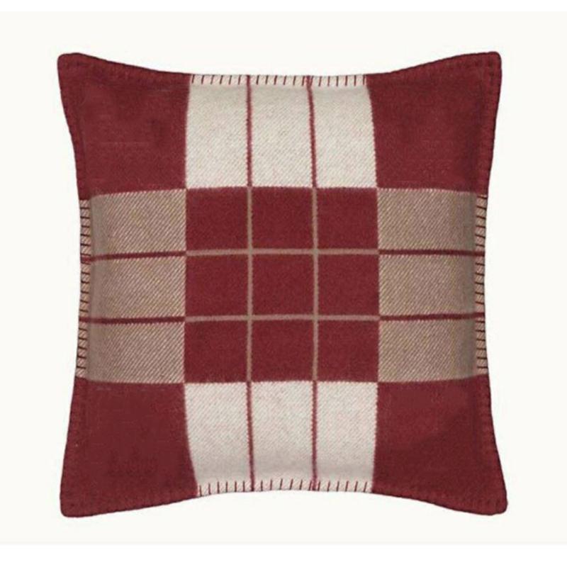 

Pillow Case Covers Luxury H Cashmere Pillowcase Crochet Soft Wool Warm Plaid Sofa Bed Fleece Knitted Striped Geometric Cases, Red -45x45cm