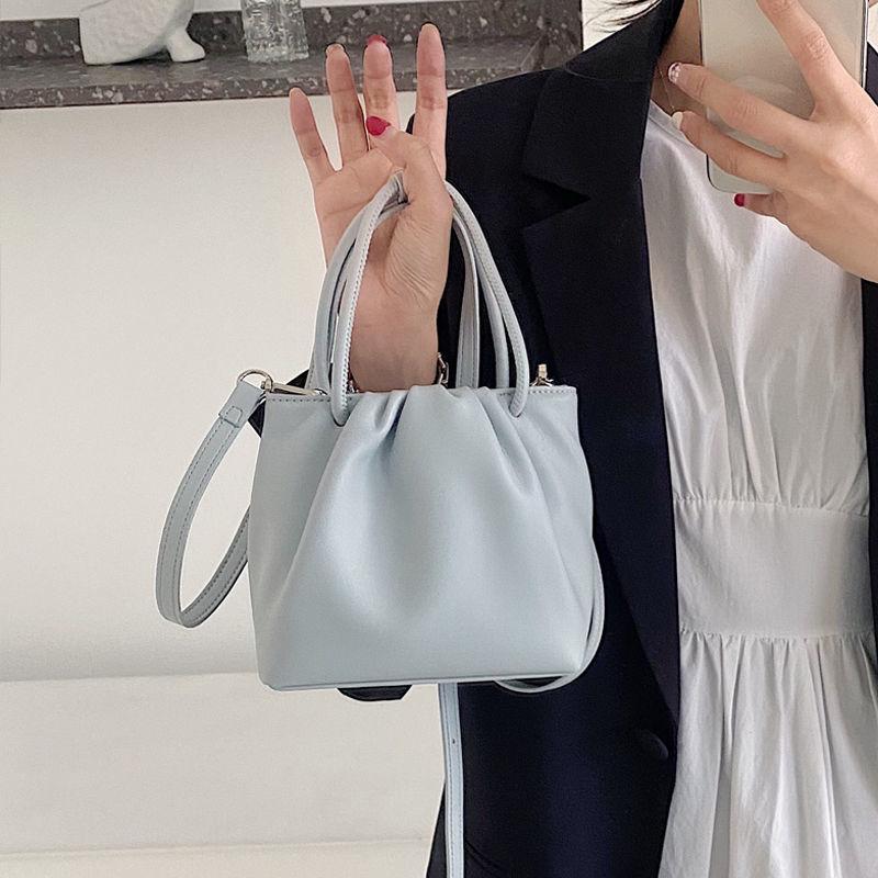 

Cross Body Vintage Women Pleated Shoulder Underarm Bag Casual All-match Ladies Small Handbag Purse Pure Color Square Bags, Blue
