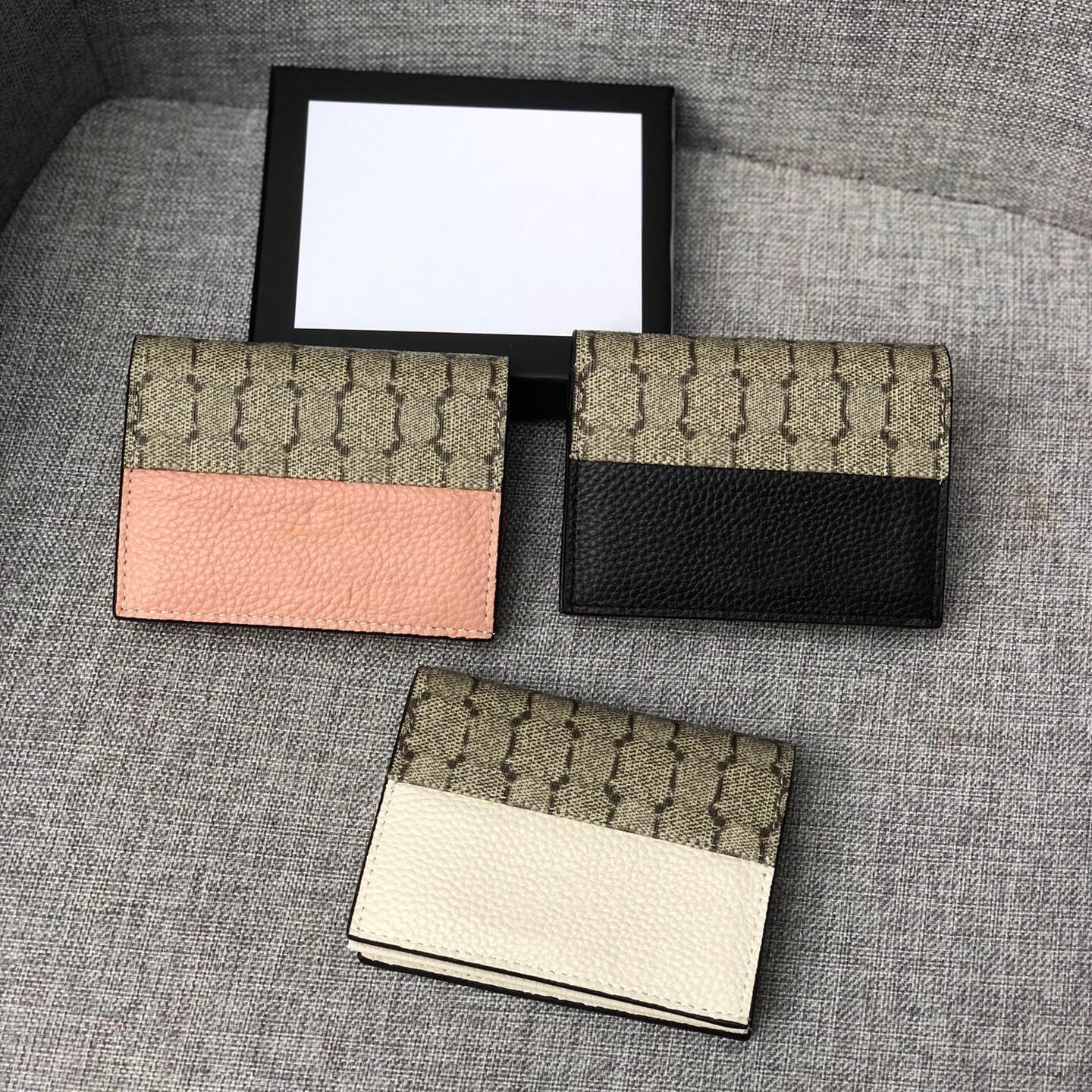 

658610 newest high quality Women Wallet luxury designer wallets Cowhide Coin Purse men card holder business money bags with box free deliver, Cost