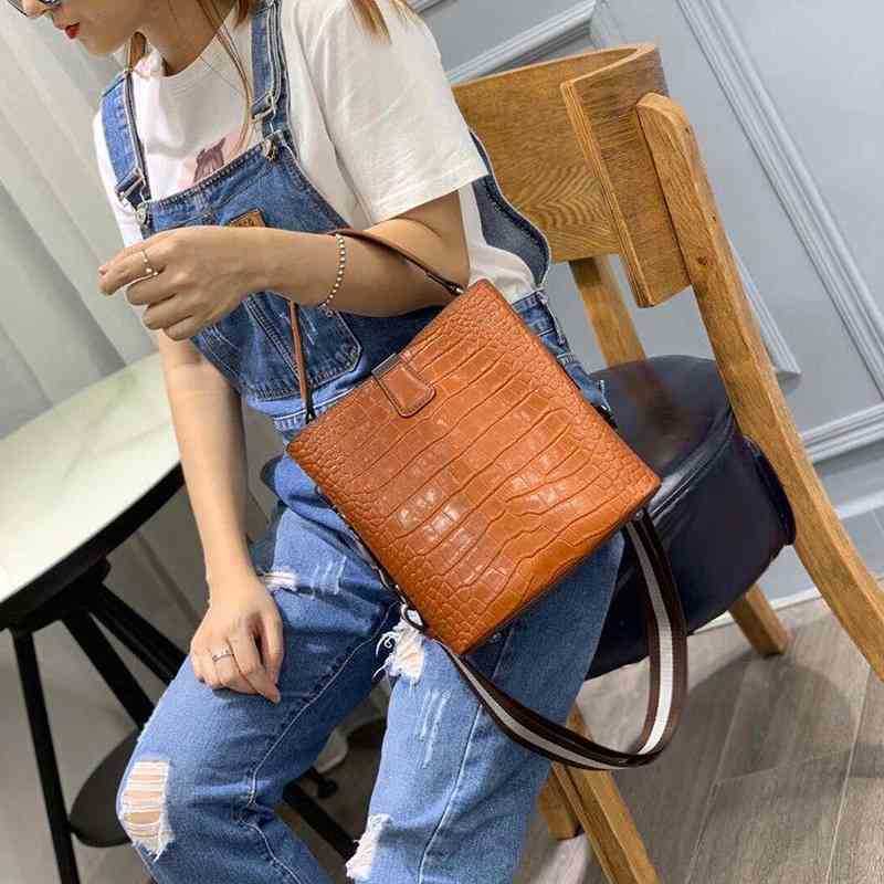 

Hanghhangbag Luxury Designer Fashion Hand Handbag Handbags Backpack Wallet Purse Shoulder Crossbody Tote Bags Mini Bag casual oil wax c