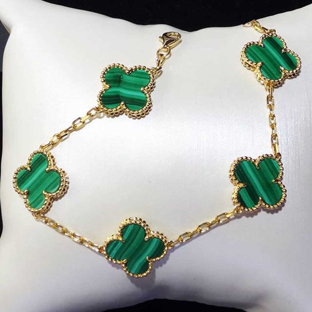 

18K Plated Gold Fashion Classic Agate Four Lucky 4 Leaf Clover Link Bracelets Shell for Women&Girls Valentine's Mother's Day Engag, Black