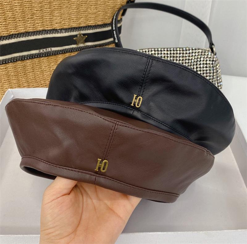 

Designer Beret High Quality Womens Beanies Flat Women Designers Bucket Hat Fitted Letters Leather Fashion Cap, Brown