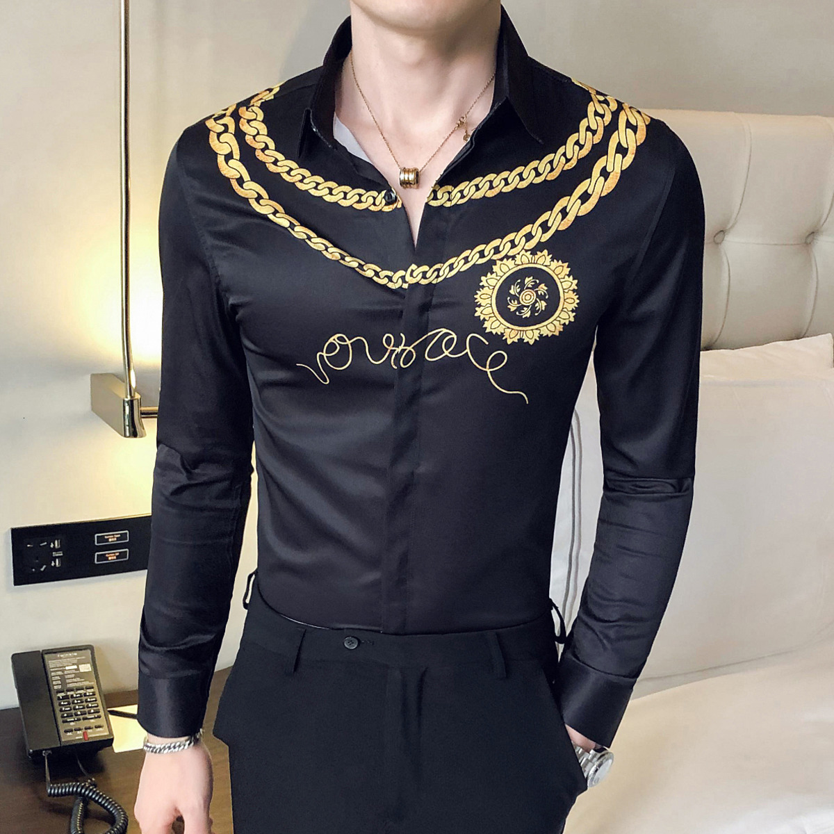

2021 New Vintage Tuxedo Camisa Social Masculina Luxury Gold Print Men Shirt Casual Slim Fit Long Sleeve Club Work Male Shirts Vej4, Black