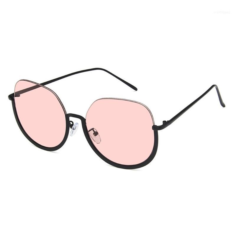

Sunglasses Fashionable Retro Women Large Frame Protection Sun Glasses1
