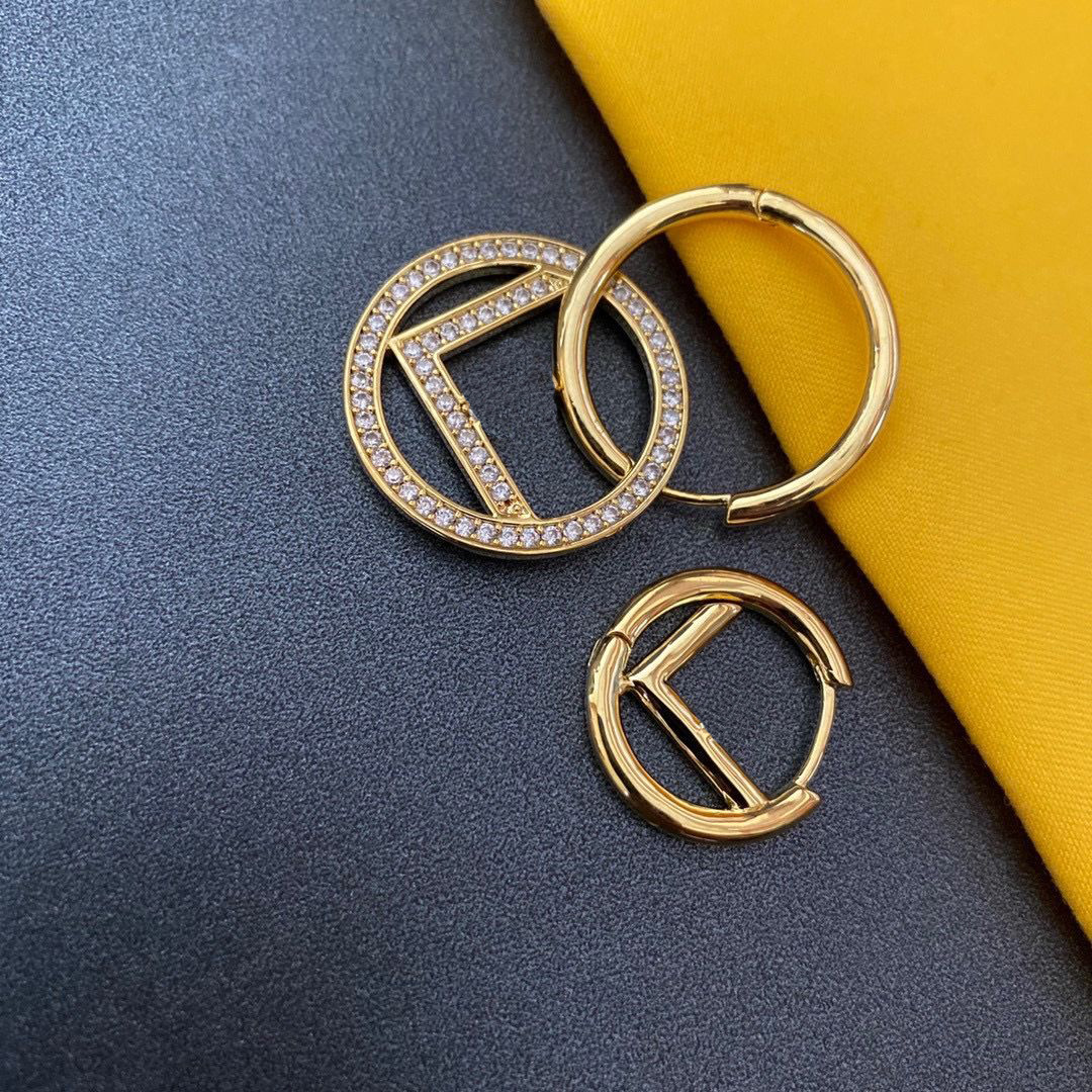 

Alphabet earrings water drill earrings asymmetric earrings, Silver