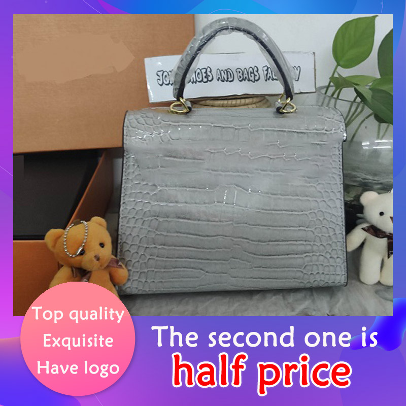 

Women Luxurys Designers Bags 2021 wallet Bag_wallet Neverfull Bag Duffle coccodrillo Crossbody Soho Bumbag totes Femmina borsa purses card holder