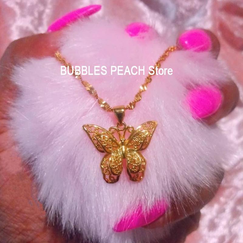 

Pendant Necklaces Y2K Jewelry Hollow Out Butterfly Necklace For Women Metal Vintage Goth Choker Gossip Girl 90s Style Friends