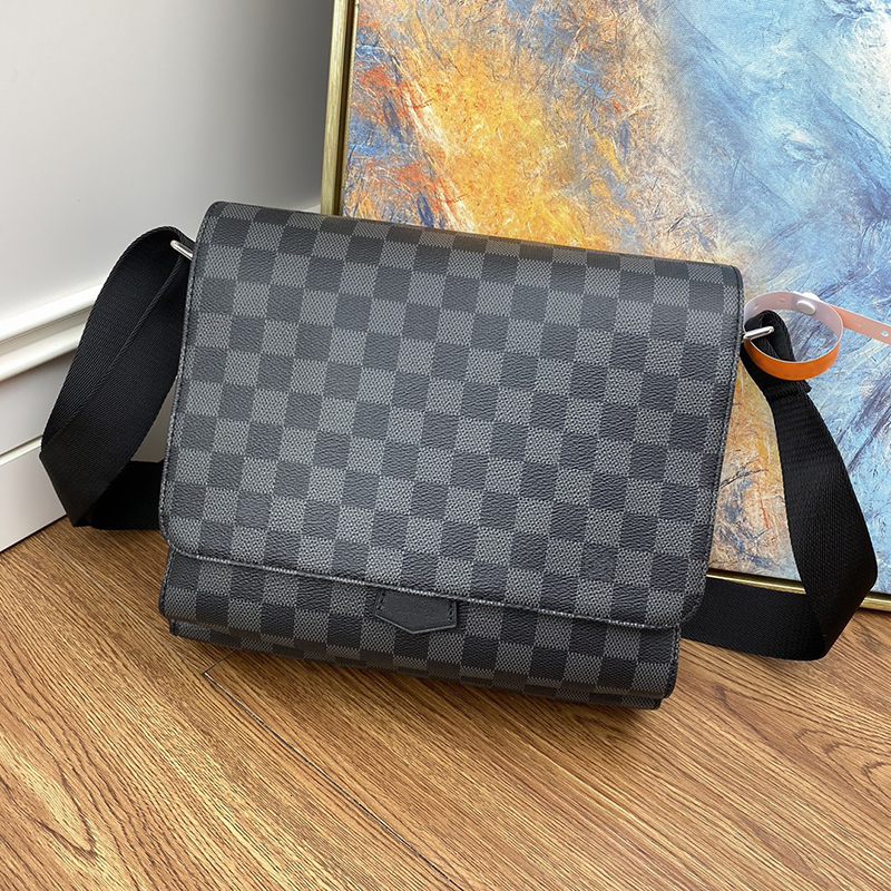 

New style Mr Hague worn graceful bag Canvas and silver metal parts in structure N40418 the release of modern atmosphere fashion bags