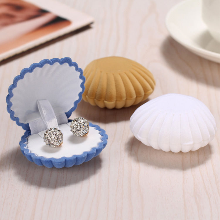 Wholesale 24Pcs Shell Shape Velvet Engagement Wedding Party Ring Case Cute Earrings Necklace Pendant Jewelry Display Storage Organizer Box-image-655443963