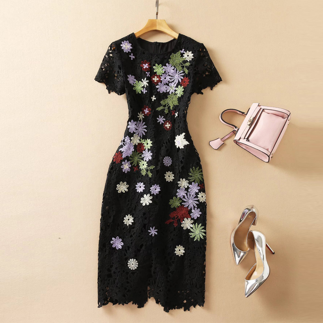 

2021 Fall Autumn Luxury Short Sleeve Dress Black Floral Print Round Neck Embroidery Panelled Knee-Length Dresses N221115-07