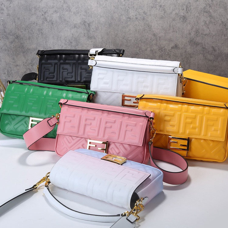 

large-capacity handbagsFrench Stick Bag 2021 New Ff Embossed Sheepskin Baguette Medieval One Shoulder Underarm Messenger HandbagDesigner Bag