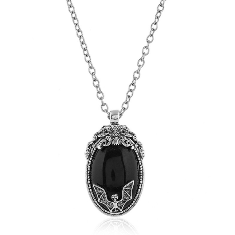 

Pendant Necklaces Silver Plated Alloy Oval Shape Black Rhinestone Link Chain Necklace Punk Style Jewelry