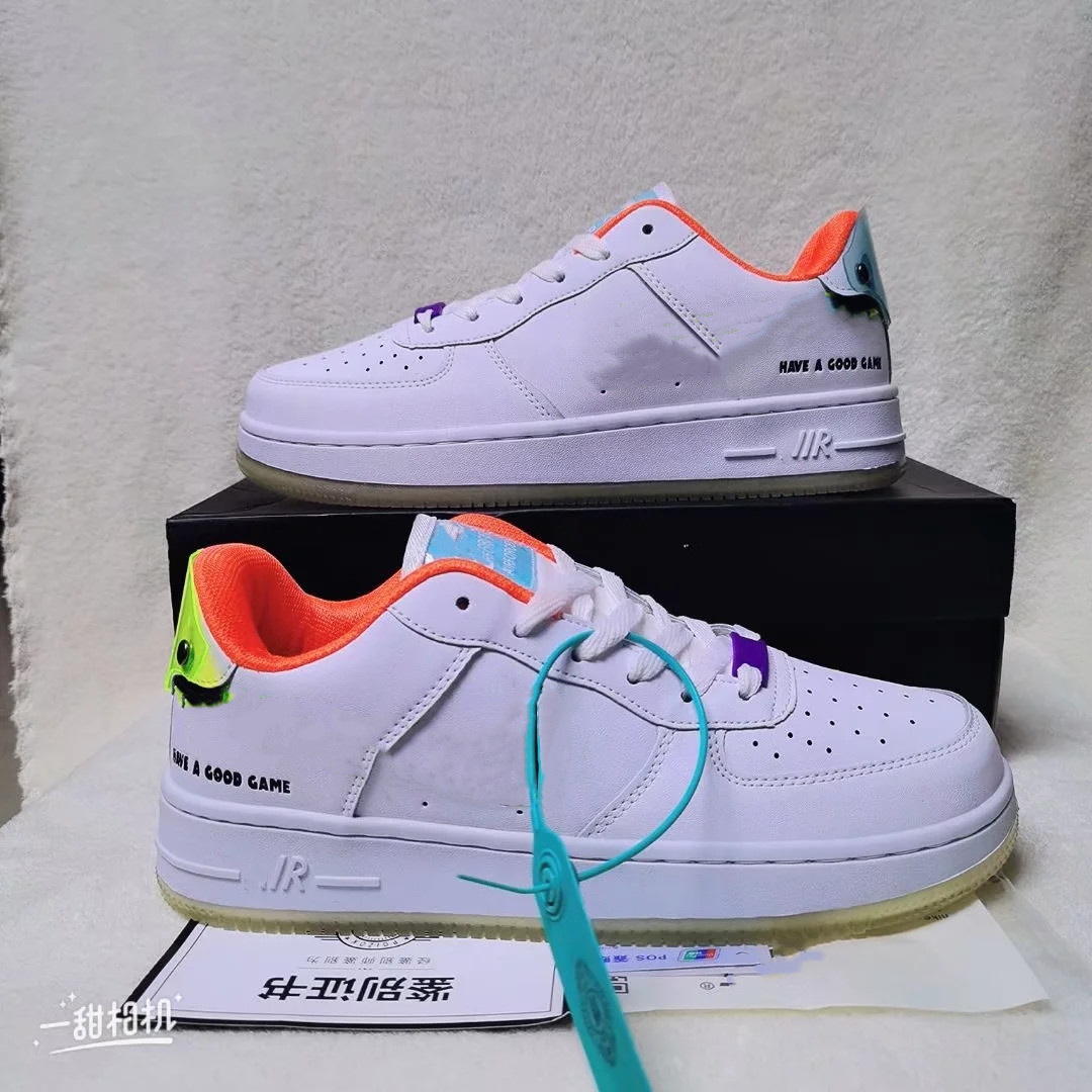 

2022 Roller Shoes women's sports shoe chunky men's basketball Valentine's day dunky couple skates, White