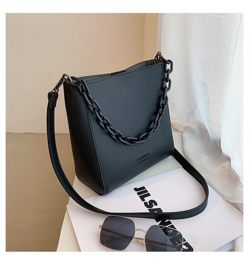

2021 New Trendy Texture Fashion Hand-carrying One-shoulder Messenger Bag Female Bag High-quality Retro Mother-and-child Handbag, Black