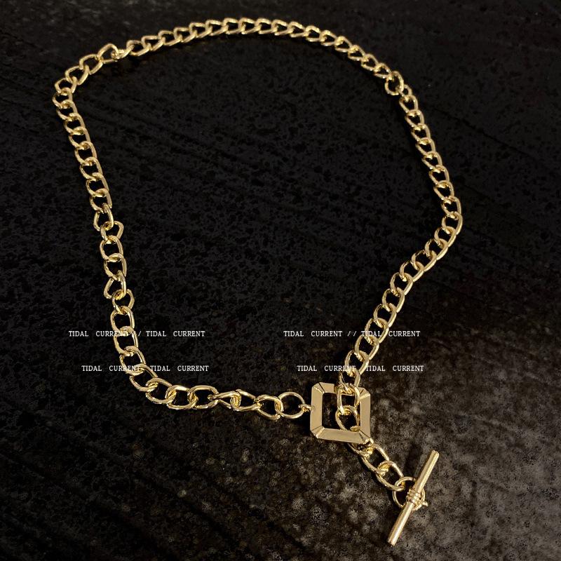 

Chokers European And American Retro Simple Clavicle Chain Choker Necklace For Women Fashion Toggle Clasp Pendant Hip Hop Punk Jewelry