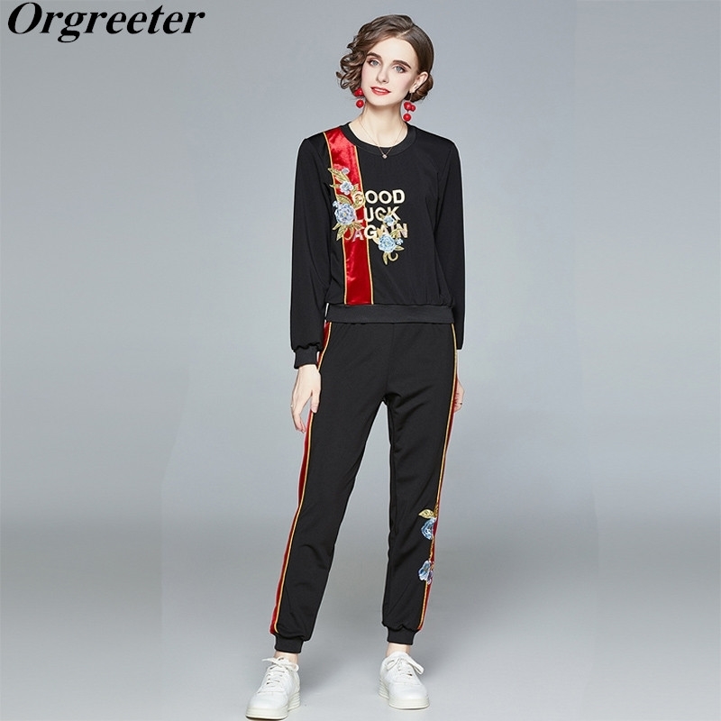

Spring and Autumn Runway Design Sports Leisure Two piece set Feamle Exquisite Flower Embroidery Sweashirt Pants Suit 210525, Black