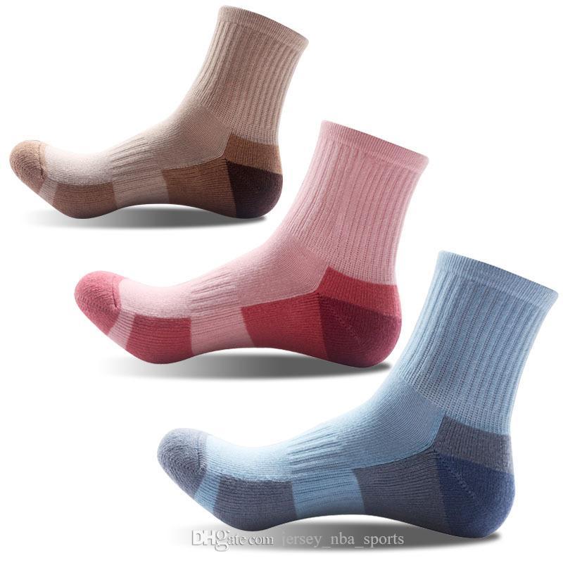 

21 3 Pairs/Lot Autumn Winter Women Cotton Socks Breathable Elastic Sport Sock Hiking Mountaineering Fitness Thick Terry Socks 35-40, Red