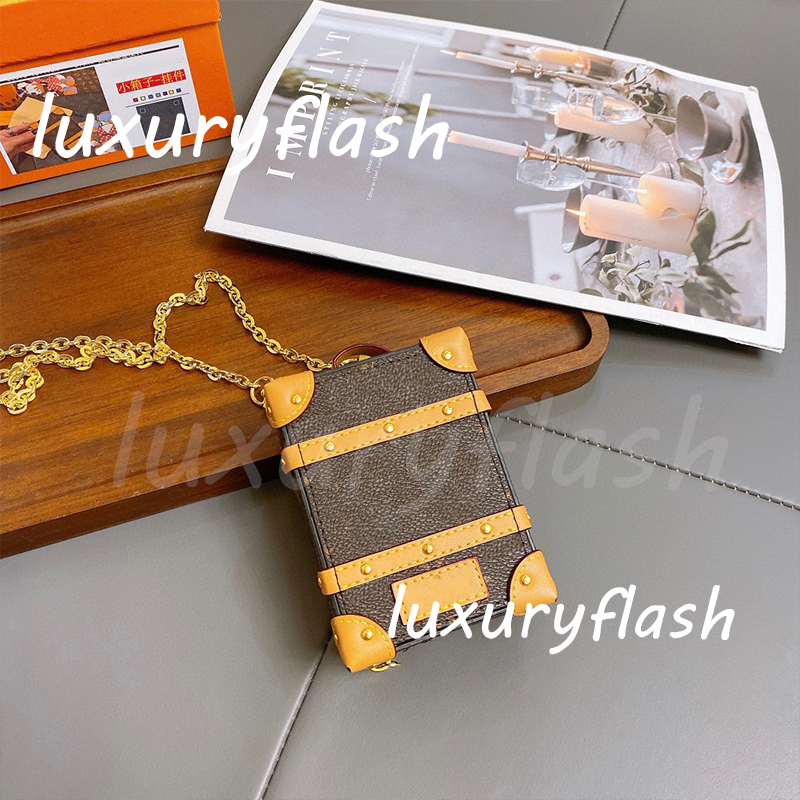

Cute Mini Designers Luxurys Crossbody Bags Soft Trunk Backpack Keychain Leather Vintage Chain Coin Purse Brown Letter Handbags with Box