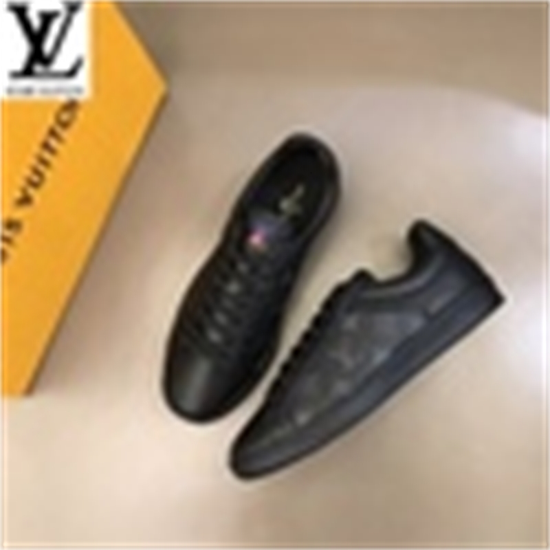 Mots de boucle boucles chaussures de créateur bottes mocassins de luxe Lace-ups robe men sneakers lwdy