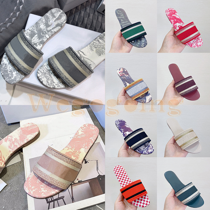 

Low Heels Designer Sandals For Women Slides Trends Fashion Embroidered Floral Brocade Woman Lady Slippers Summer Beach Shoes Size 35-41 Loafers Sliders, 22
