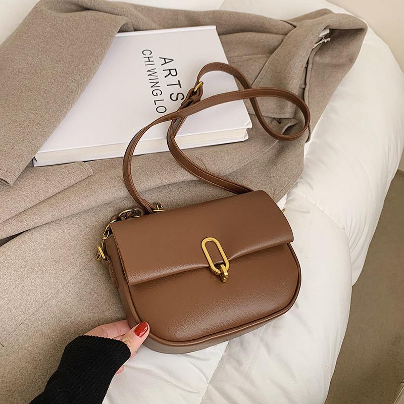 

2021 New Spring and Summer Texture Air Sloping Bag Fashion One-shoulder Bag Under The Armpit Handbag, Black
