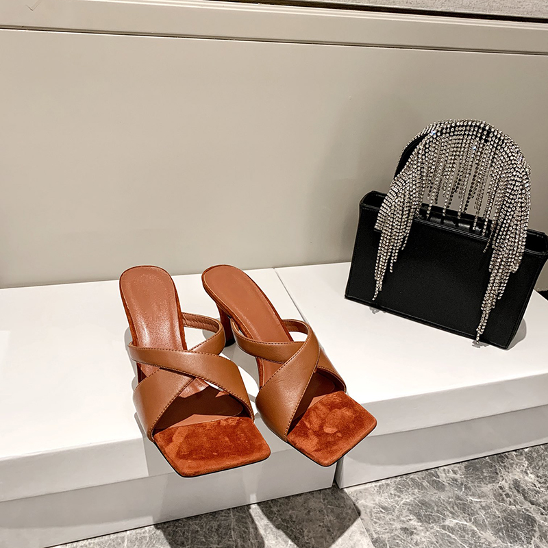 

Sandals Luxury Designers Shoe Brand Summer Shoes Designer Women Slip Pointed Toe Sandal Sexy High Heel 7.5CM Brown, Black