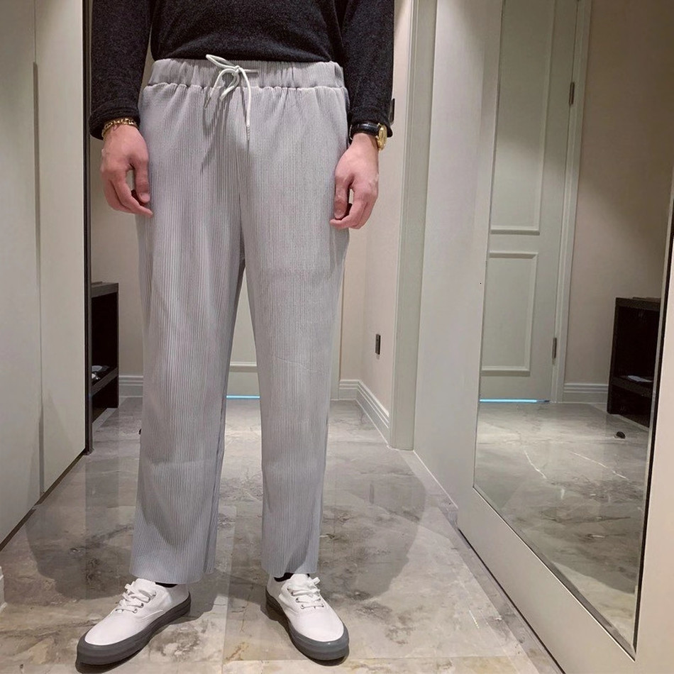 

2021 New Pleated Sweatpants Men Women Trousers Solid Joggers Drawstring Homme Plisse Pants Is38