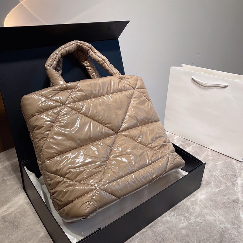 

Puffer Shopping Bags Winter Fashion Famous Luxury Designer Large Capacity Outdoor Sacoche Street White/Beige/Black/Shiny Black Top totes, Make up the difference