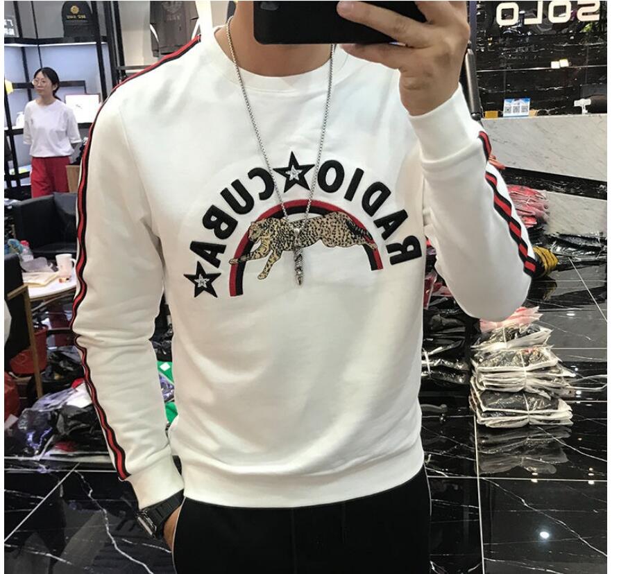 

2021 new men long-sleeved shirt men's Korean embroidery youth men autumn tide sweater men's bottoming shirtS, W1