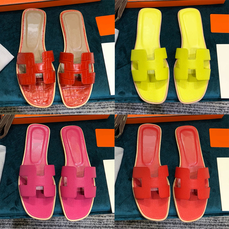 

beach slippers Classic Flat woman slippers Summer lady Cartoon Big Head Slippers Leather Hotel Bath fashion women shoes Large size 35- b5R8#, Black