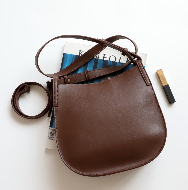 

Evening Bags Cowhide Female 2021 Niche Design One-shoulder Underarm Messenger Purses And Handbags Luxury Designer