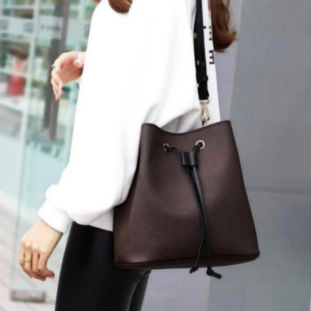 

Neonoe Drawstring Bucket Bag Shoulder Bags women High quality luxury brand designer backpack M44887