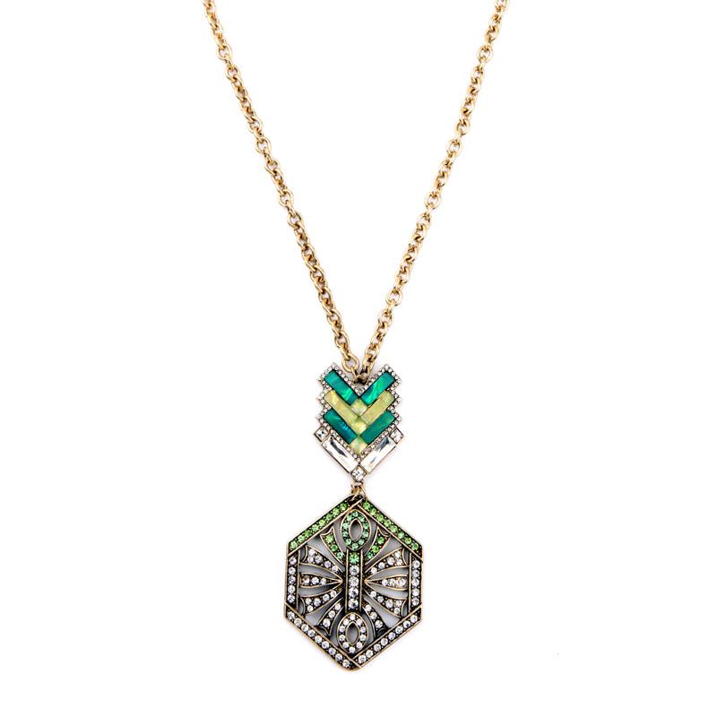 

Pendant Necklaces Design Necklace For Women Unique Royal Pendants Vintage Style Long Clothes Chain Crystal Gold Color Accessory