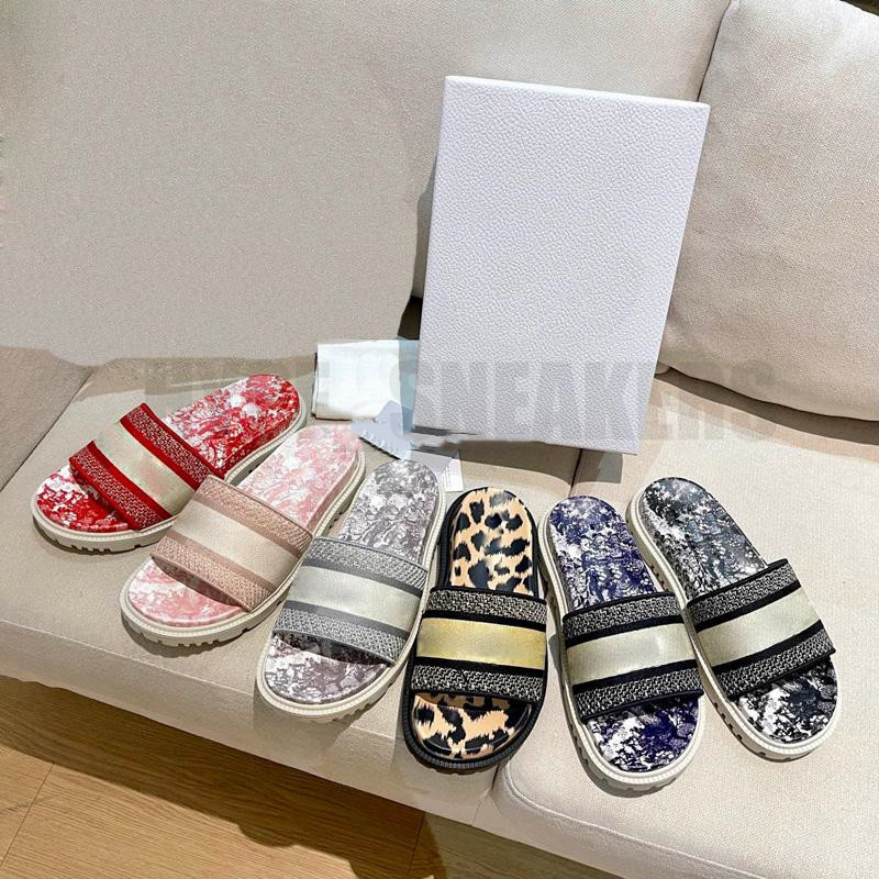 

Slippers Embroidery Thick Bottom Sandals Leopard Print Ladies Summer Flat Slides outdoor beach woman Slipper colour letters slide WITH BOX