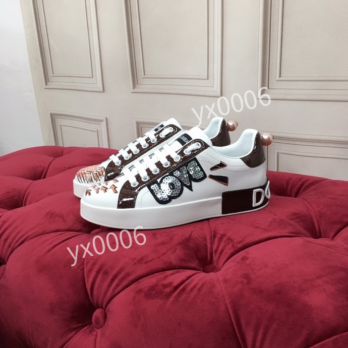 

2022 Top quality designer fashion espadrilles casual shoes Black mens women flats Lace Up Platform oversized suede sneaker hc200904, Choose the color