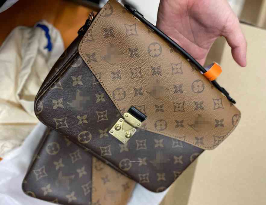 

GGLVLouisVitton YSLVUTTON Quality Luxury Leather Womens Handbag Designers metis Shoulder Bag CrossbodyKD2V, Red;black