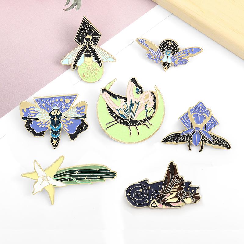 

Pins, Brooches Noctilucent Butterfly Moth Insect Enamel Pins Glow At Night Luminous Animals Badges Fashion Gifts Jewelry Brosche