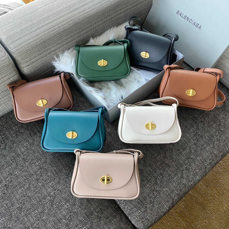 

Design leisure high-grade sense leather women's cowhide small bag messenger single shoulder dual-purpose trend 8029, White