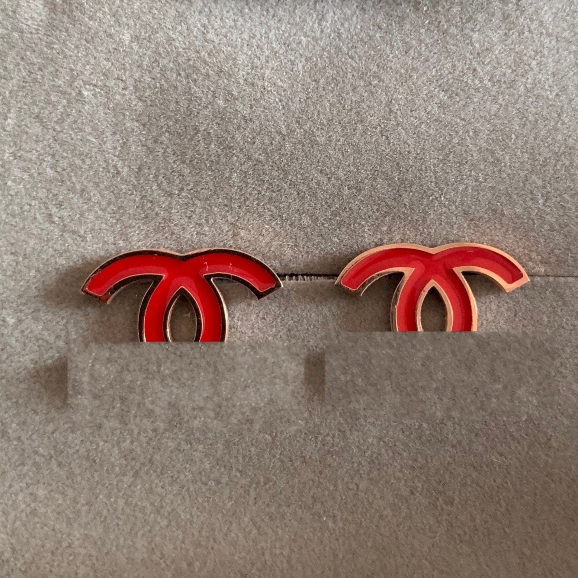 

2021 Wholesale simple wedding black red white letter flower Earrings 18k rose Gold Silver size Large Middle Small Ear Studs Women, Slivery;golden