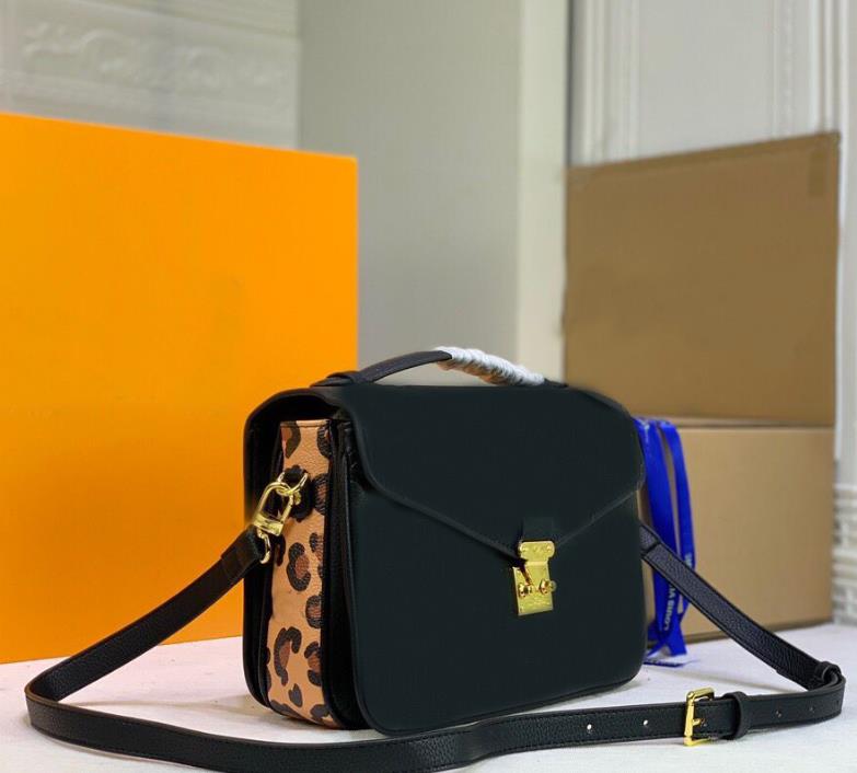 

Fashion womens bag outdoor ladies totes bags classic logo embossed cheetah print design large capacity high quality handbag purse, White